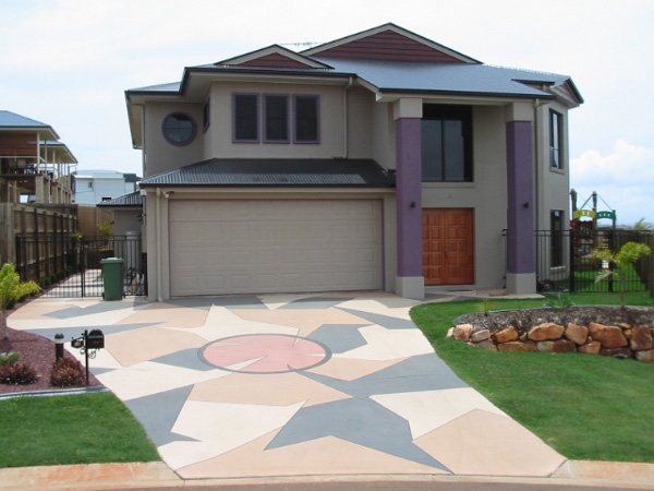 Original Gold Coast Spray Paving geometric decorative driveway project